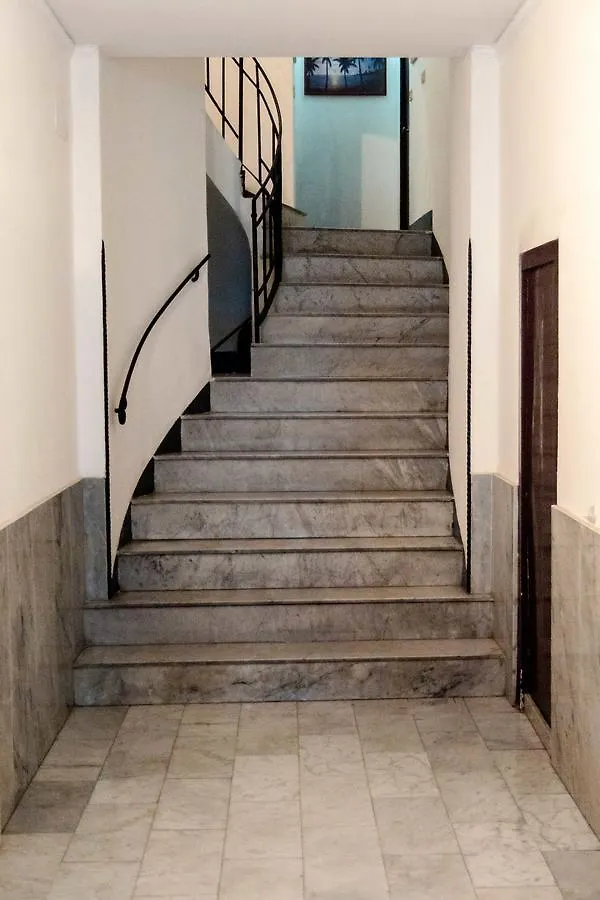 L'Opera Buffa Bed & Breakfast Palermo Italy